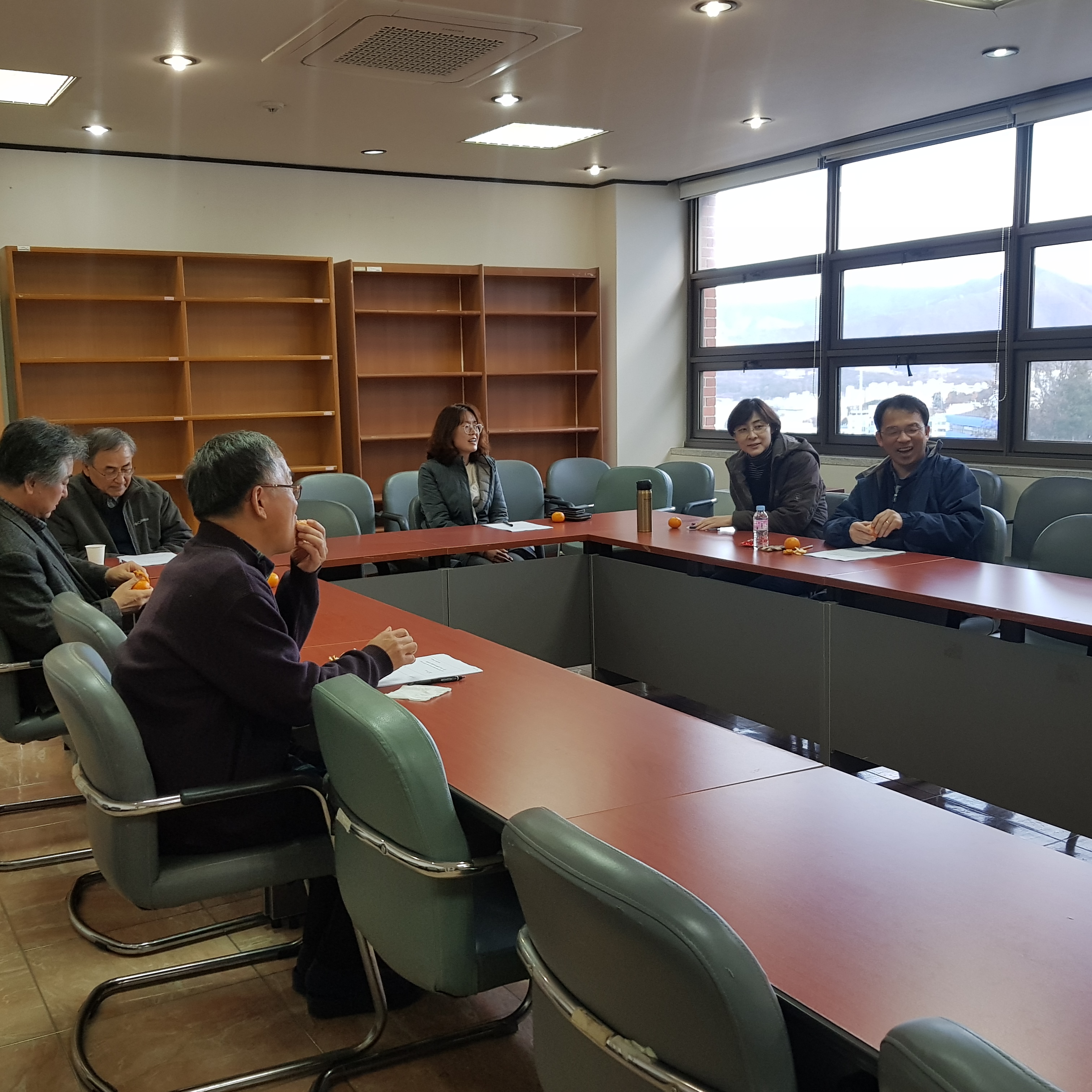 143회 집담회 사진 (1).jpg 첨부 이미지